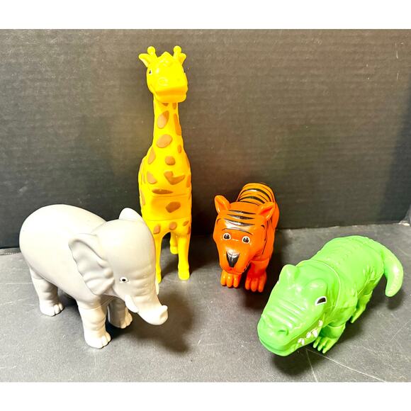 Popular Playthings Magnetic Mix or Match Jungle Animals giraffe tiger elephant - Picture 2 of 6